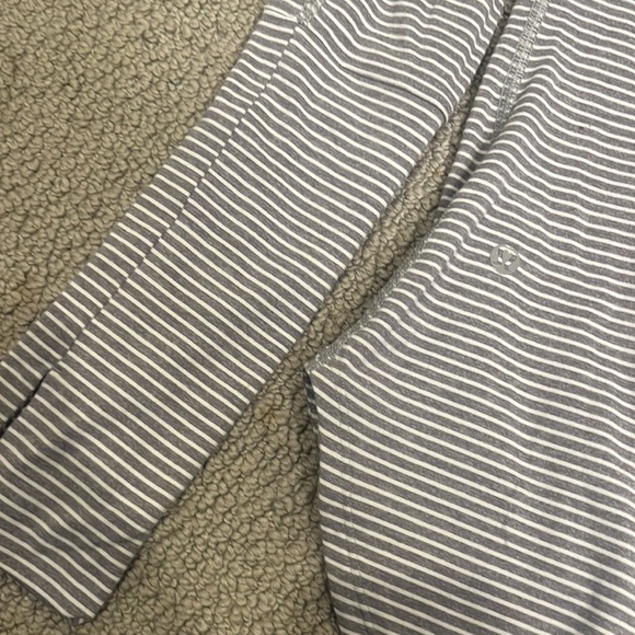 lululemon henley longsleeve stripe 6 - Picture 6 of 6